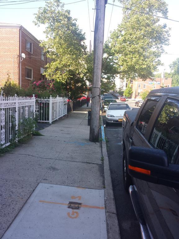 Studio, One And Two Bedroom Apartments - Bronx New York Exteriör bild